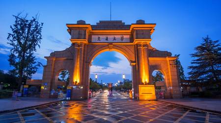 西南交通大學(xué)校門